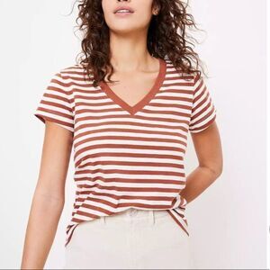 Loft Striped Everyday V-neck Tee Size M